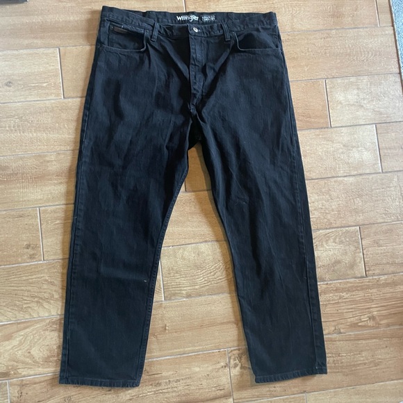 Wrangler Advanced Comfort Black Men’s standard jeans w 42 L 30 - Picture 2 of 9
